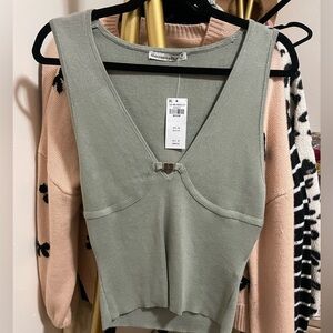 Abercrombie & Fitch Gray Knit Top